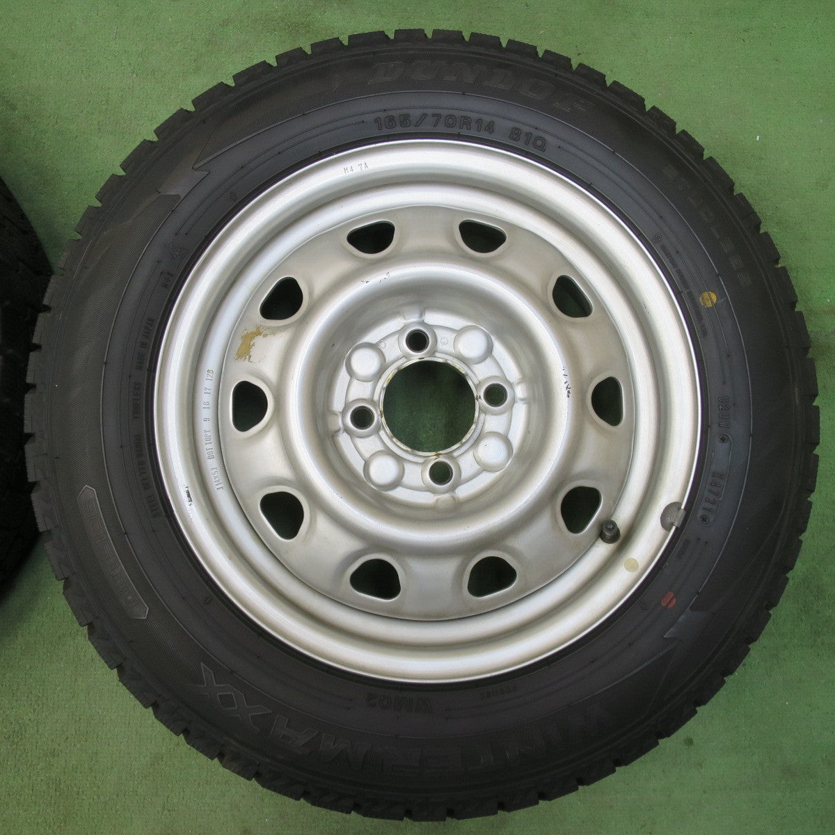 バリ溝!ほぼ10分★スタッドレス 165/70R14 ダンロップ ウインターマックス WM02 スチール ホイール 14インチ PCD100/4H★6010908イス