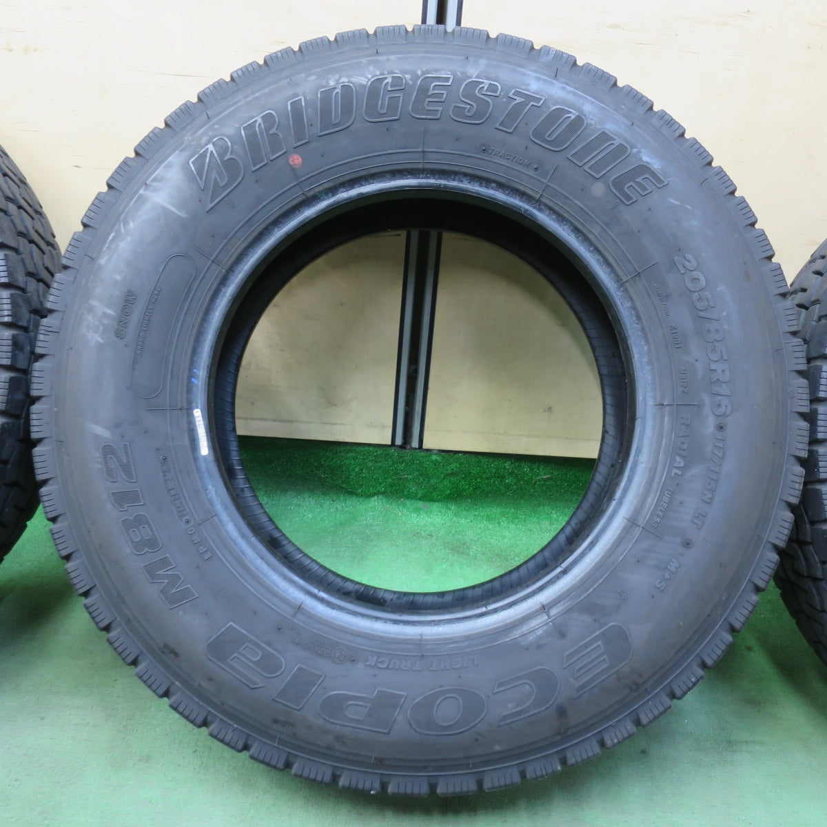 バリ溝!25年!8.5分!6本★トラック タイヤ 205/85R16 117/115N ブリヂストン エコピア M812 ミックス オールシーズン 16インチ★5102312イスタ