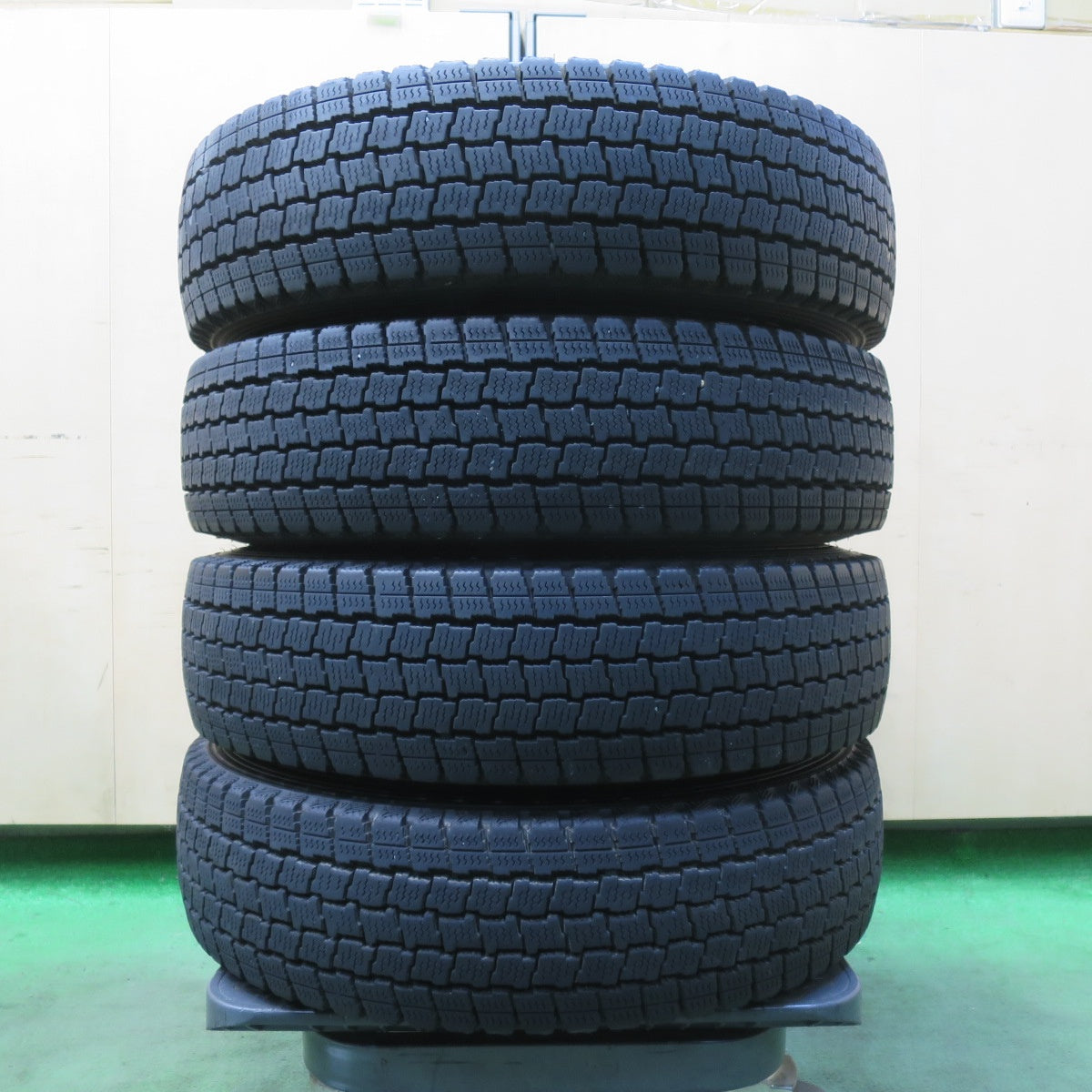 バリ溝!9.5分★スタッドレス 155/80R14 88/86N グッドイヤー アイスナビ カーゴ D.O.S. DOS 14インチ PCD100/4H★5110801イス