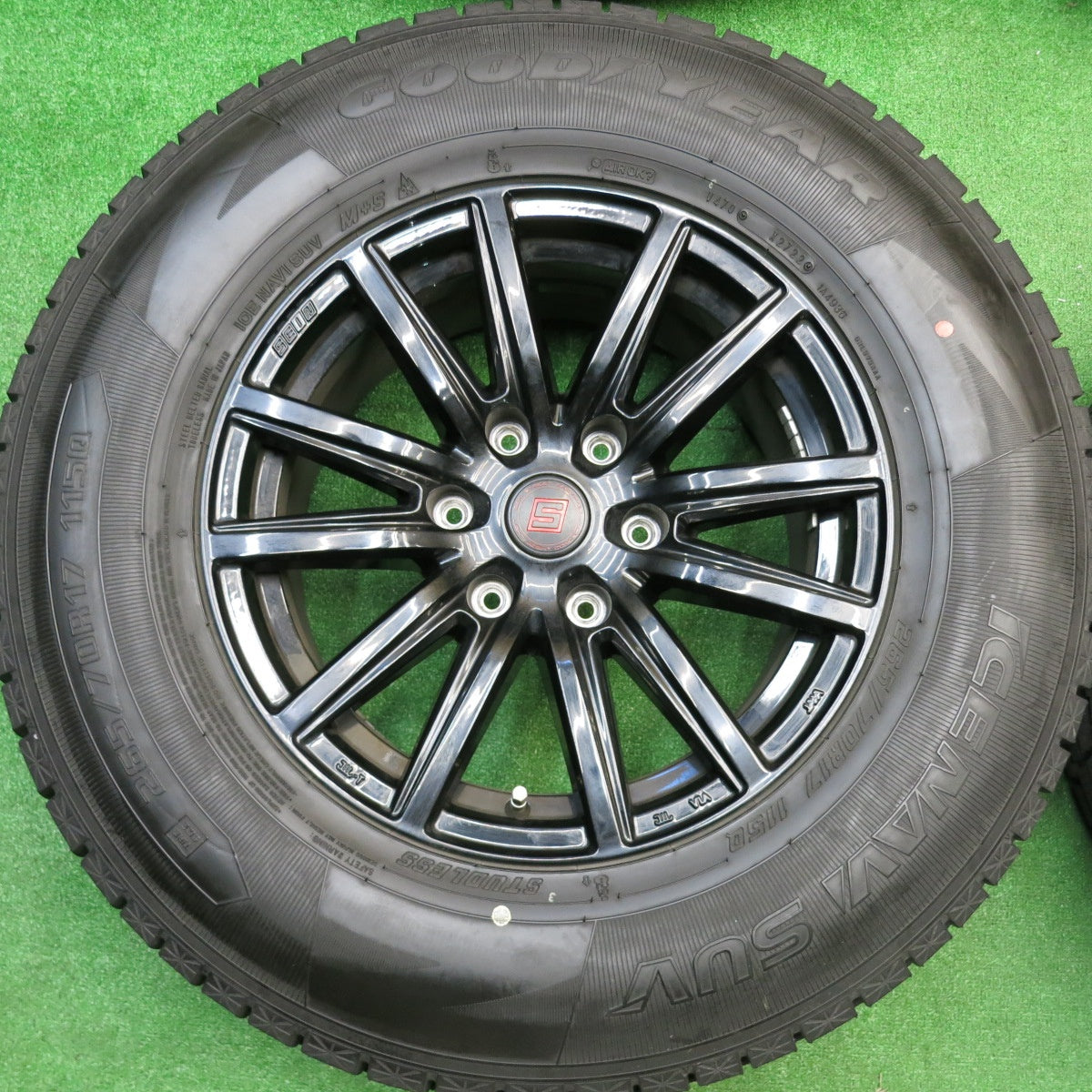 バリ溝!22年!9.5分★スタッドレス 265/70R17 グッドイヤー アイスナビ SUV SEIN ザイン 17インチ PCD139.7/6H★5103006HAス
