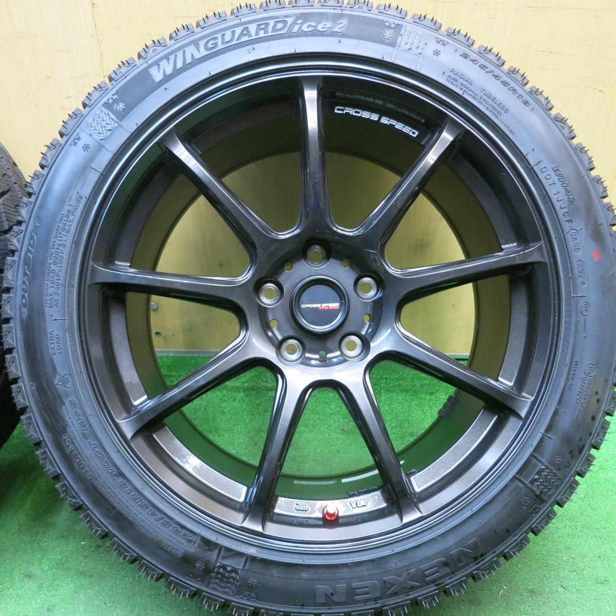 タイヤほぼ未使用!24年!キレイ★スタッドレス CROSS SPEED RS9 HYPER Edition 245/45R18 ネクセン ウィンガード アイス2 クロススピード 18インチ PCD114.3/5H★5052309AKス