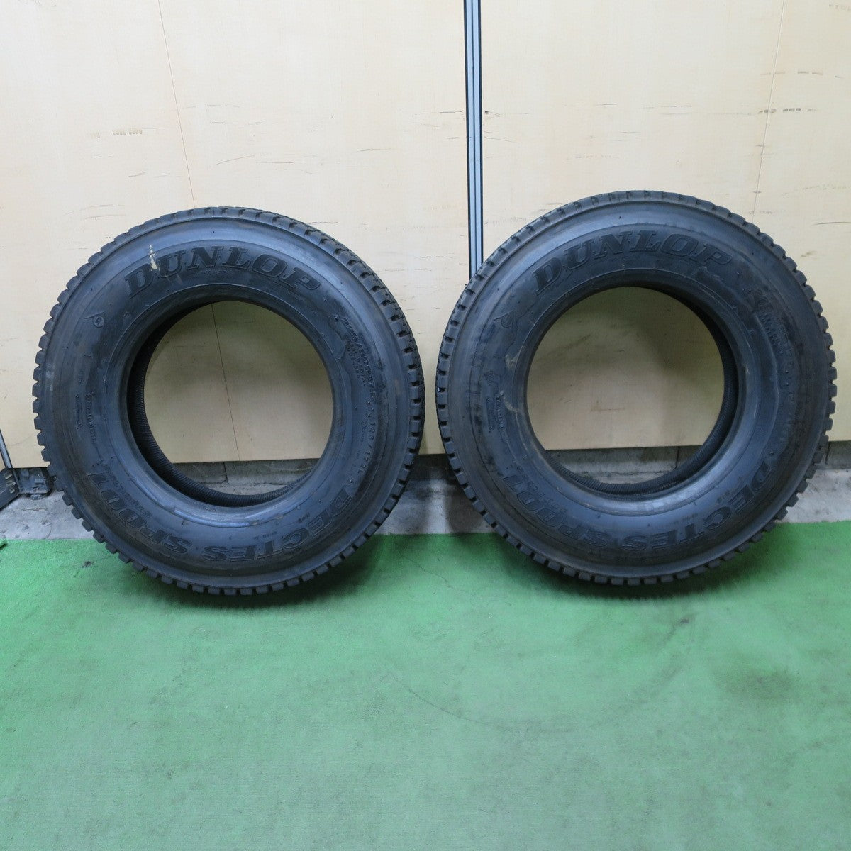2本価格!23年◎トラック タイヤ 225/80R17.5 123/122L スタッドレス ダンロップ デクテス SP001 17.5インチ◎6101403NGスタ