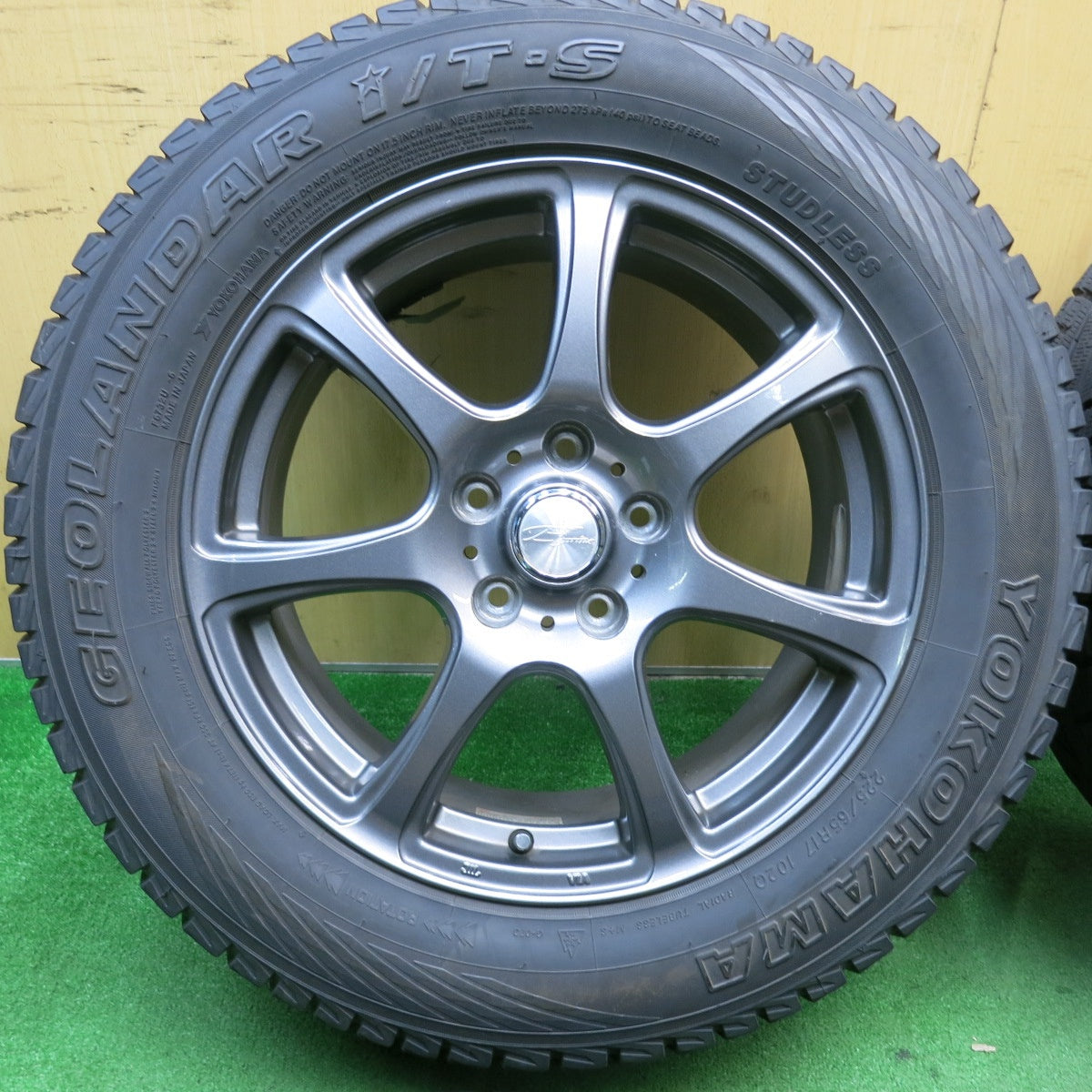 キレイ★スタッドレス 225/65R17 ヨコハマ ジオランダー i/T-S E sprine 17インチ PCD114.3/5H★5052008TNス