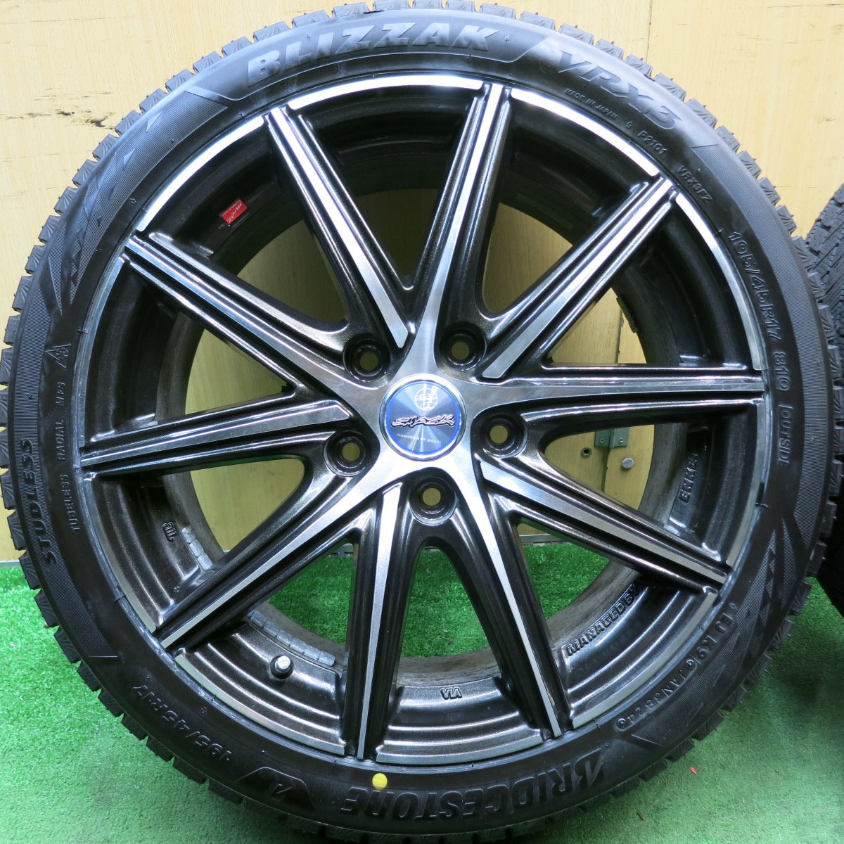 超バリ溝!24年!ほぼ10分★スタッドレス 195/45R17 ブリヂストン ブリザック VRX3 SMACK ENKEI スマック エンケイ 17インチ PCD114.3/5H★5090406HAス