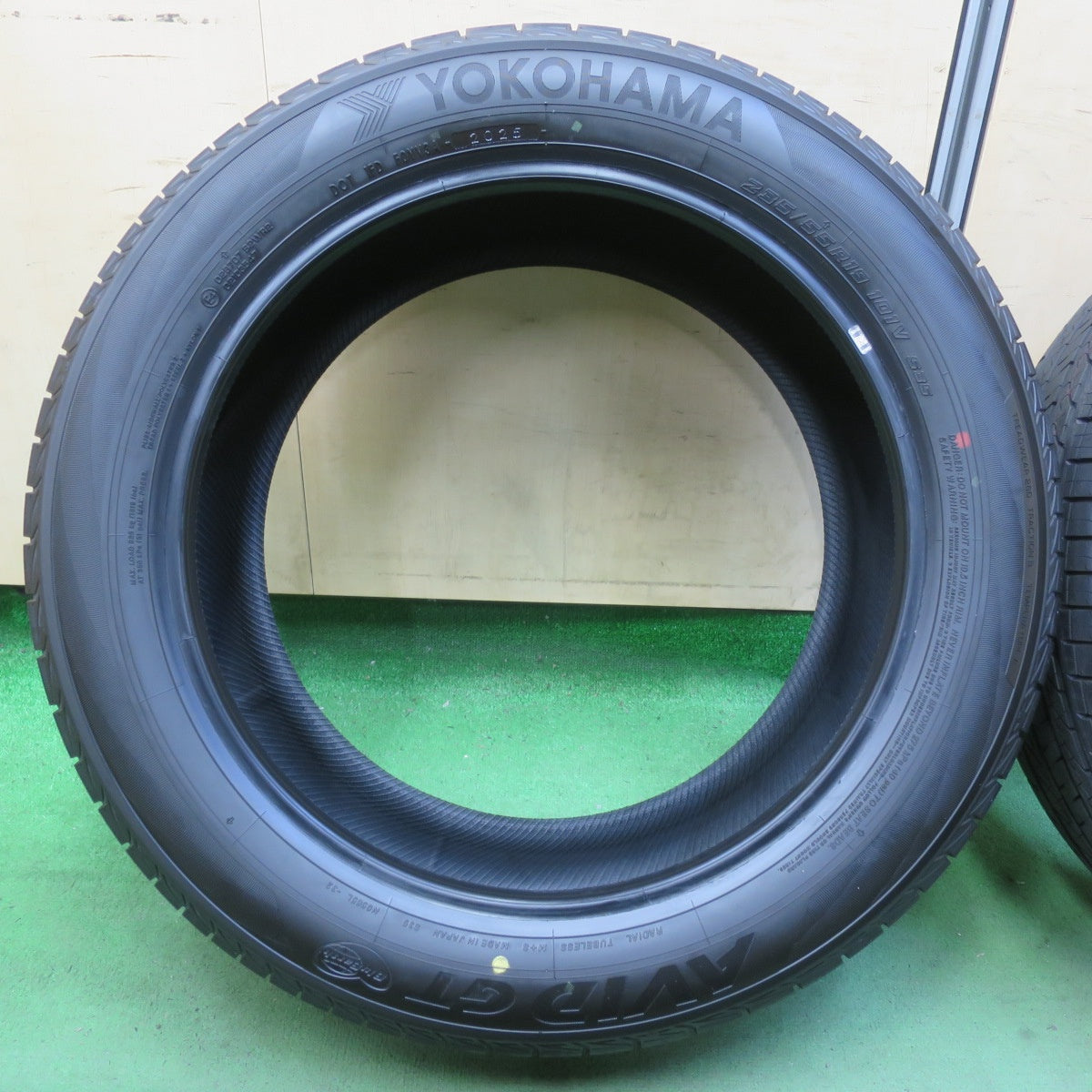 新車外し!25年★235/55R19 ヨコハマ AVID GT S35 タイヤ 19インチ RAV4 ハリアー CX-5 CX-7 等★5070906イノタ