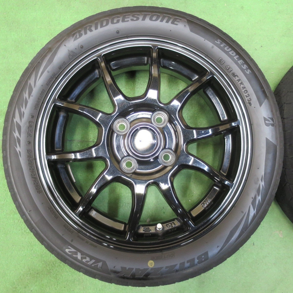 キレイ!22年★スタッドレス 165/55R14 ブリヂストン ブリザック VRX2 G-SPEED Gスピード 14インチ 軽自動車 パレット ワゴンR 等 PCD100/4H★5012007イス