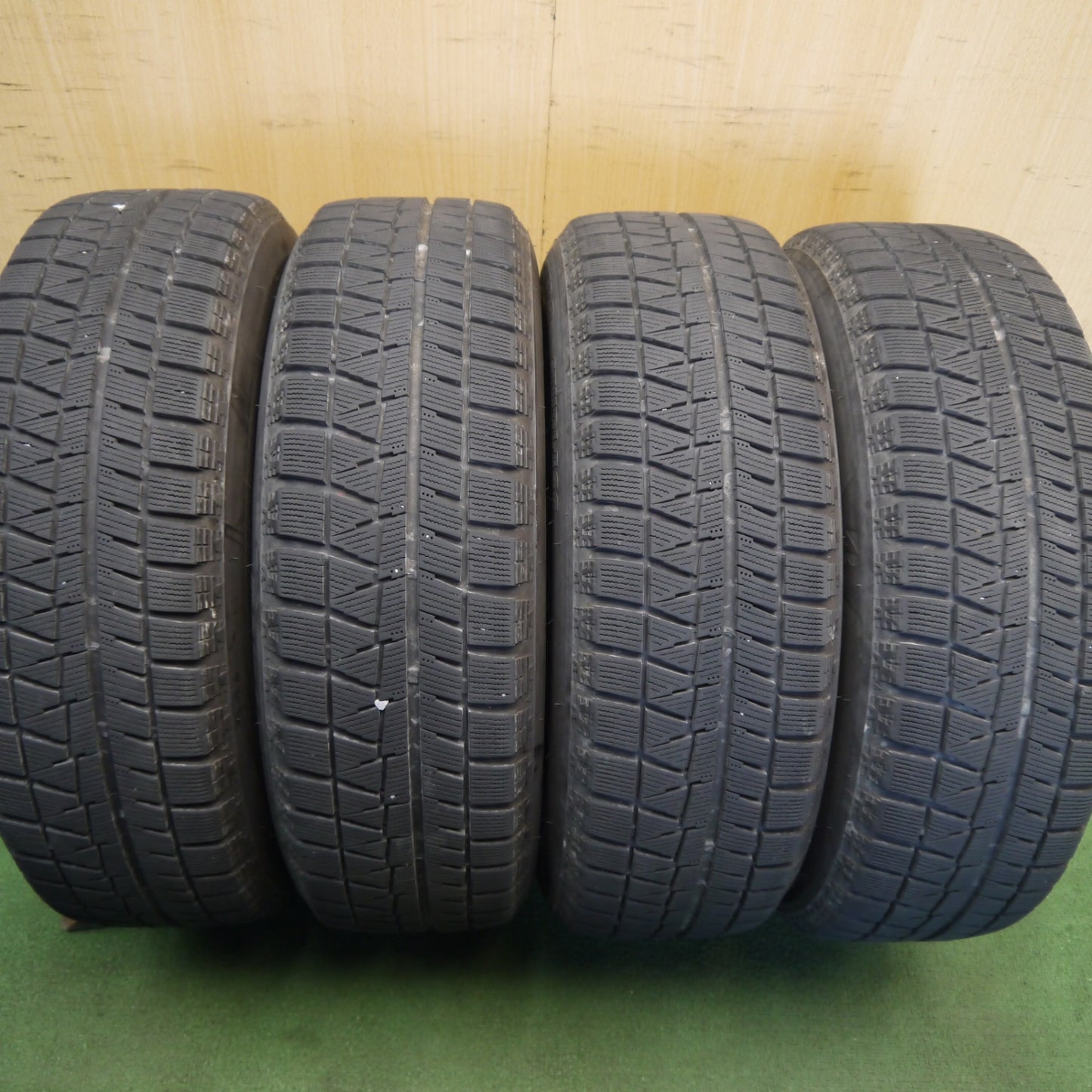 バリ溝!キレイ!8.5分◎スタッドレス 195/65R15 ブリヂストン アイスパートナー2 DILETTO ディレット 15インチ PCD114.3/5H◎6082607Hス