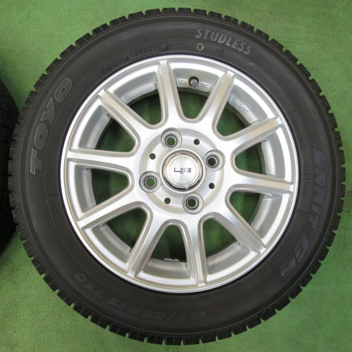 バリ溝!キレイ!9.5分★スタッドレス 155/65R13 トーヨー ガリット G5 sih 社外 アルミ 13インチ PCD100/4H★5012710イス