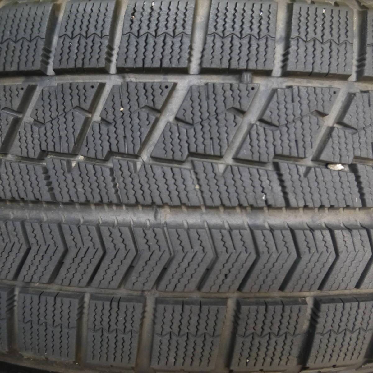 バリ溝!19年!キレイ!9分★BMW 等 AGA 225/60R18 TAS スタッドレス ブリヂストン ブリザック RFT PCD112/5H★3112808Hス