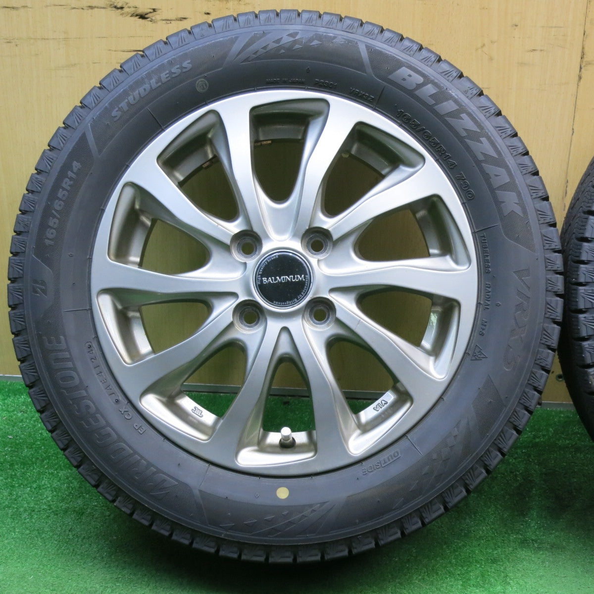 バリ溝!24年!9分★スタッドレス 165/65R14 ブリヂストン ブリザック VRX3 BALMINUM バルミナ 14インチ ソリオ ハスラー 等 PCD100/4H★5051205NJス