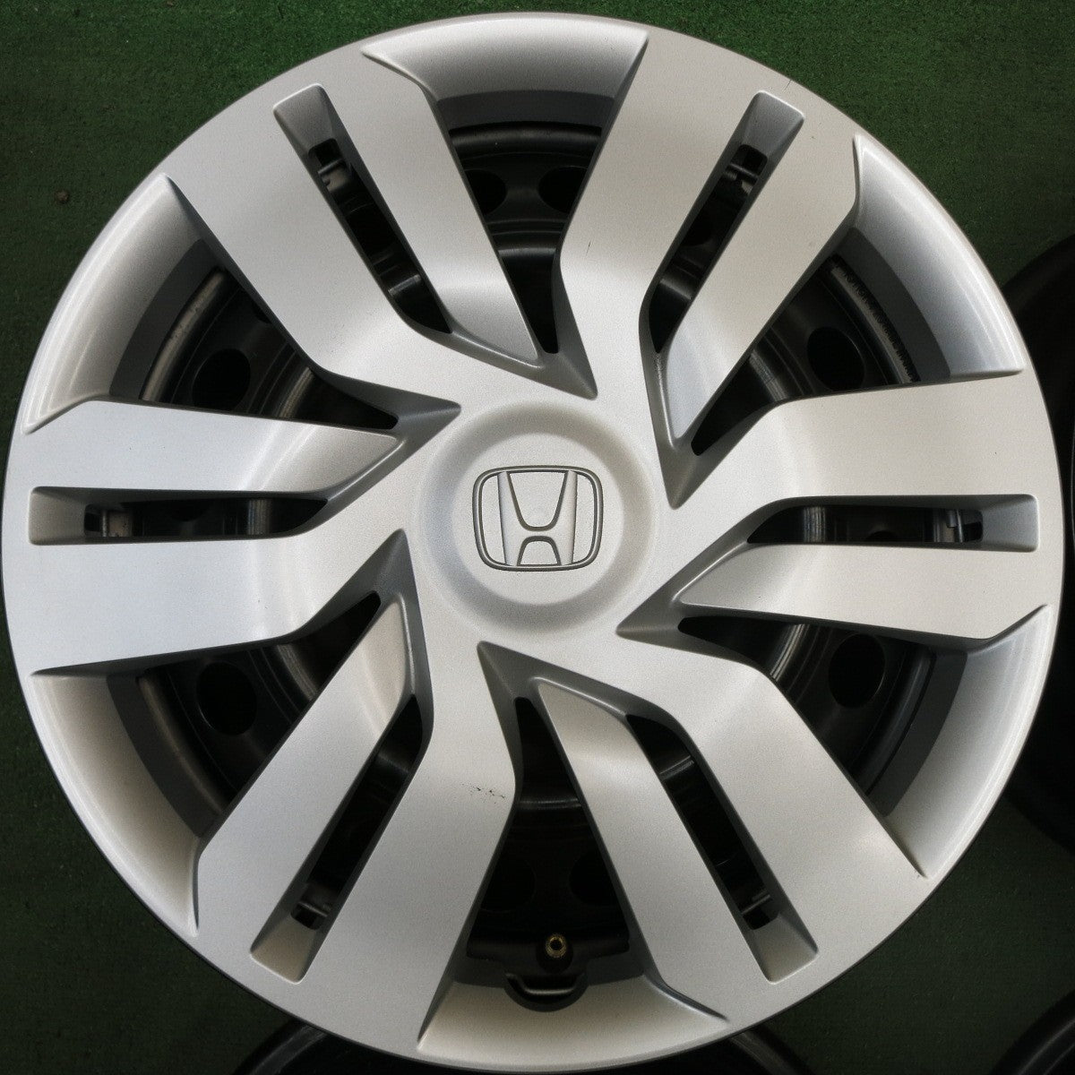 キレイ★ホンダ フィット 純正 スチール ホイール 15インチ 15×6J PCD100/4H★5092508HAホ