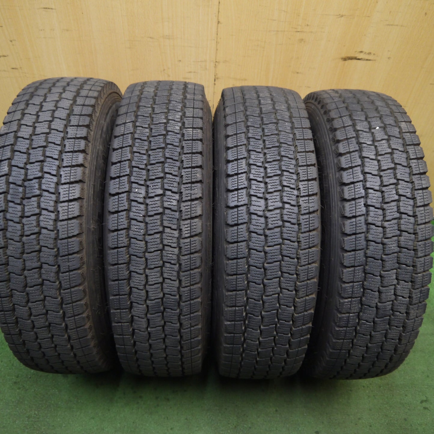 バリ溝!21年!キレイ!9.5分★スタッドレス 165R13 6PR グッドイヤー アイスナビ カーゴ JOKER ジョーカー 13インチ PCD100/4H★5080404Hス