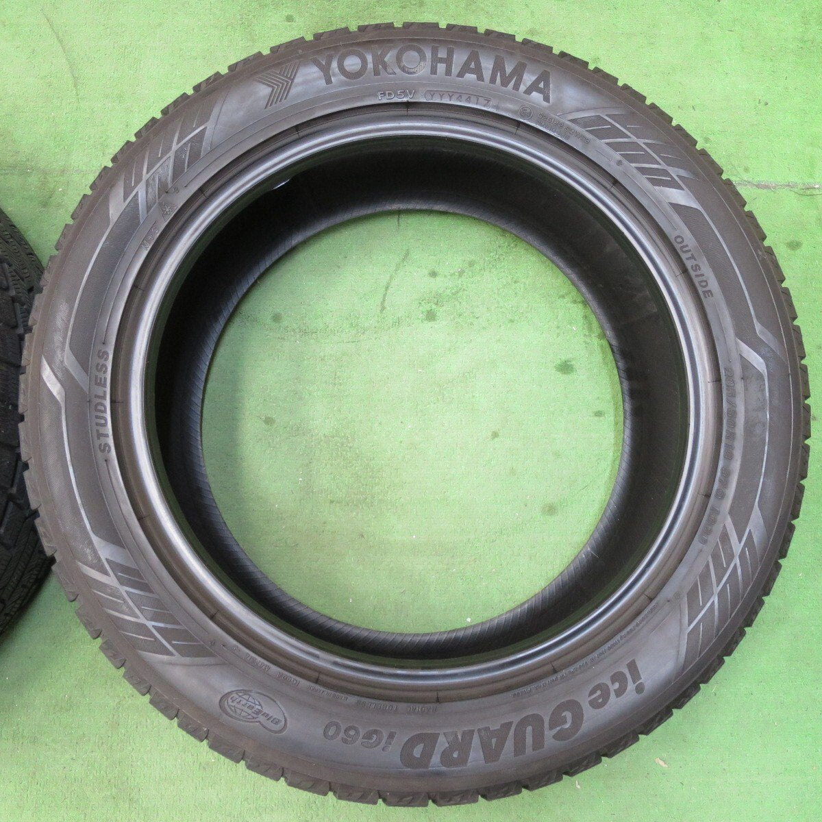 バリ溝!9.5分★スタッドレス 235/50R18 ヨコハマ アイスガード iG60 タイヤ 18インチ アルファード ヴェルファイア 等★5022118イスタ