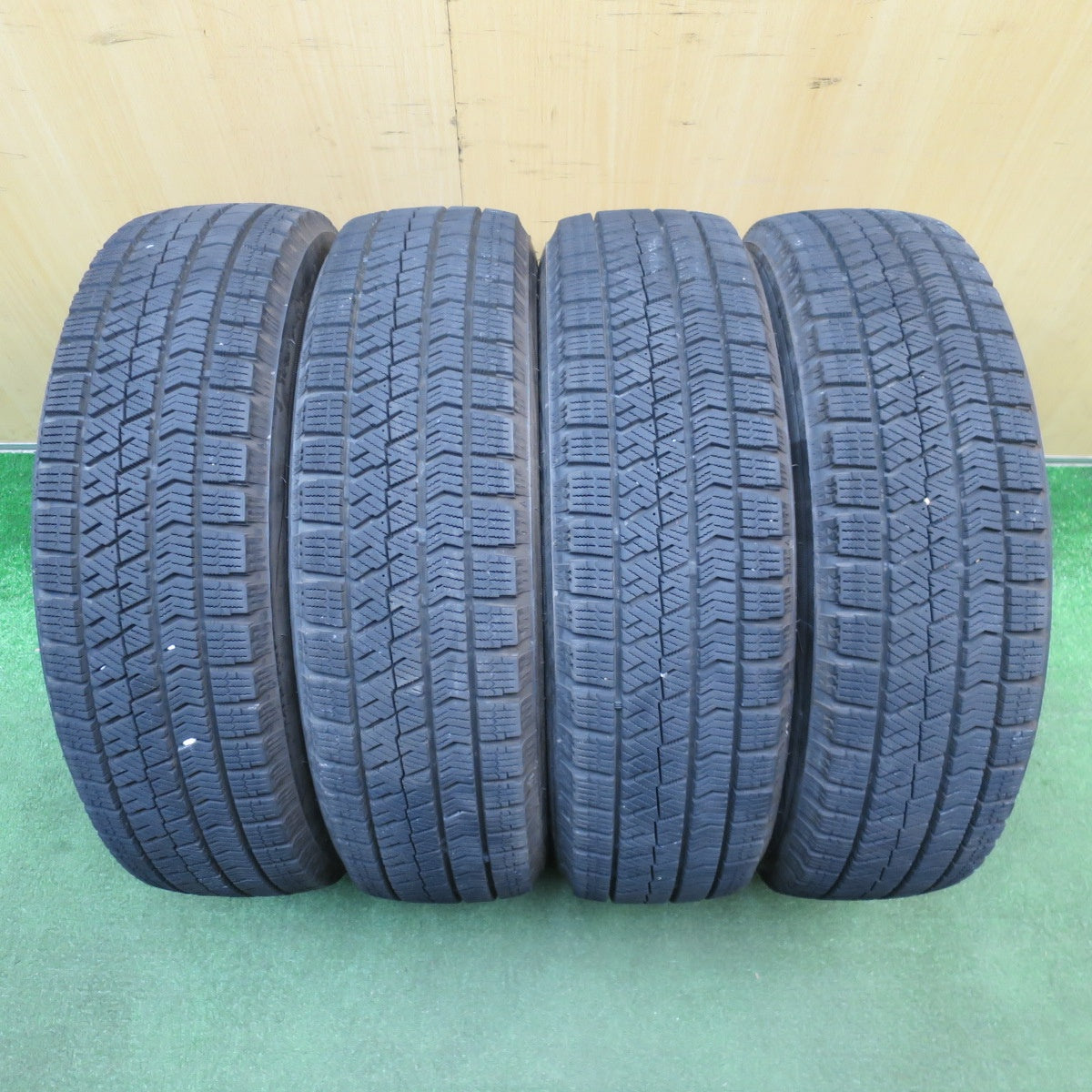 バリ溝!キレイ!8.5分★スタッドレス 155/65R14 ブリヂストン ブリザック VRX2 JOKER ジョーカー 14インチ PCD100/4H★6021904NJス