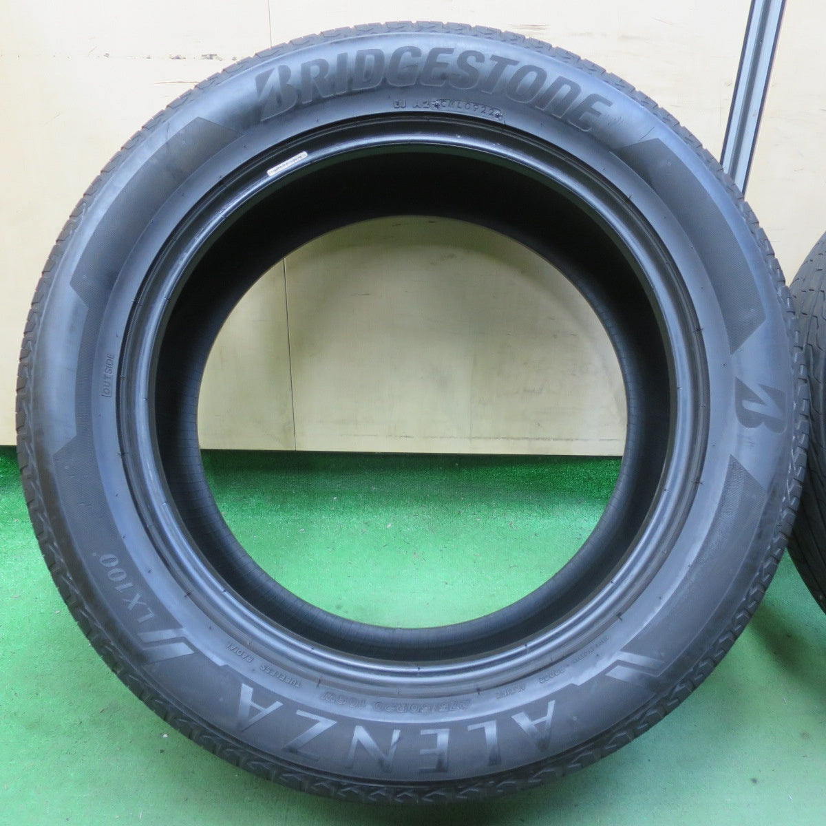 バリ溝!22年!9.5分★275/50R20 ブリヂストン アレンザ LX100 タイヤ 20インチ ベンツ BMW アウディ 等★5070304イノタ
