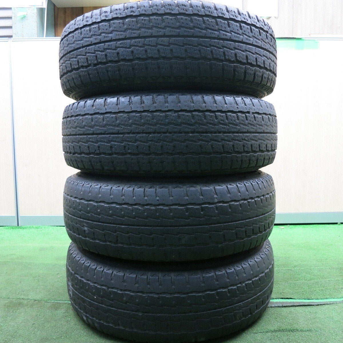 4本価格★DAYTONA デイトナ 195/80R15 スタッドレス ハンコック ウインター RW06 15インチ PCD139.7/6H★4051006HAス