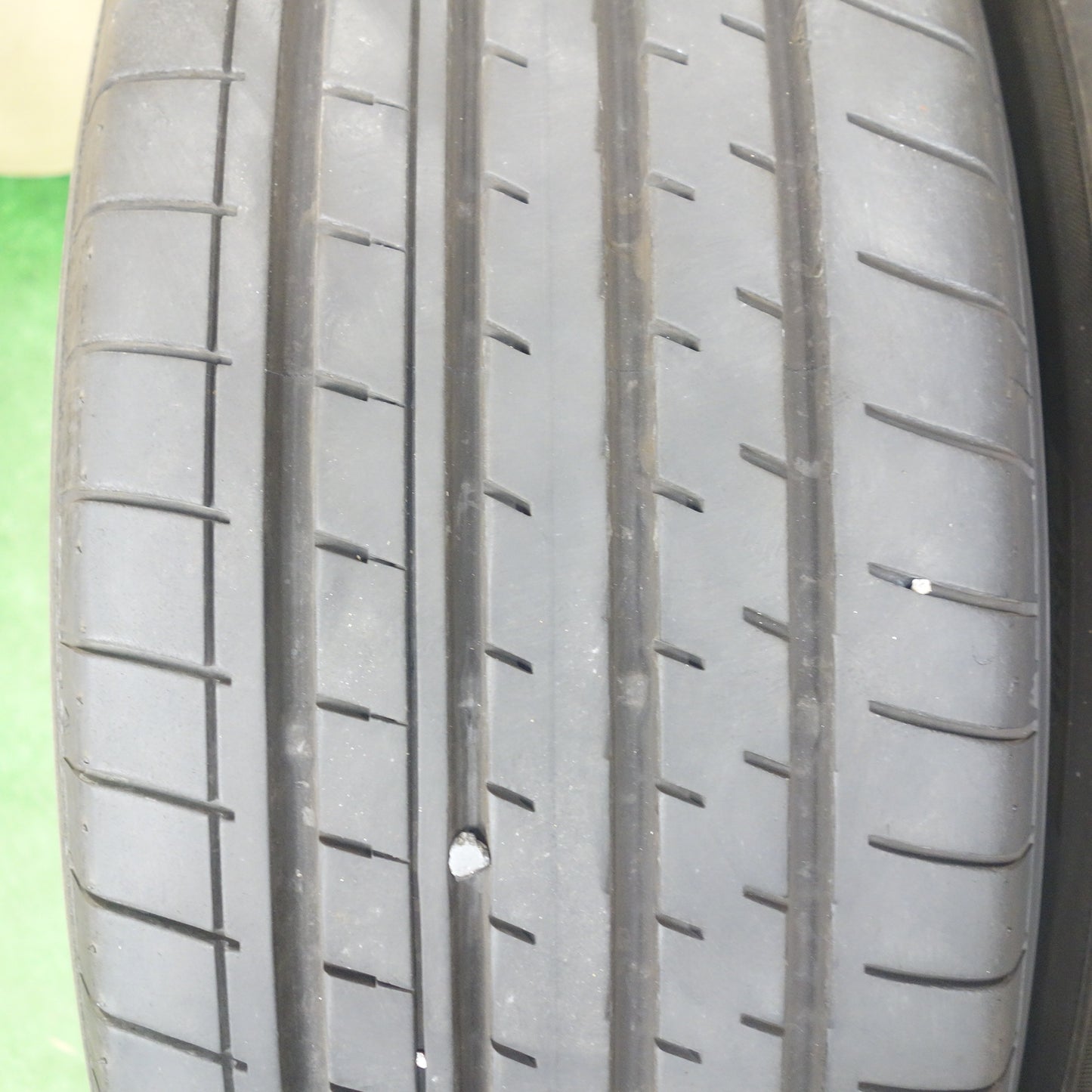 バリ溝!24年!9分★235/60R18 ヨコハマ BluEarth-XT AE61 ブルーアース 18インチ タイヤ レクサス NX ボルボ XC60 等★6013105KTノタ