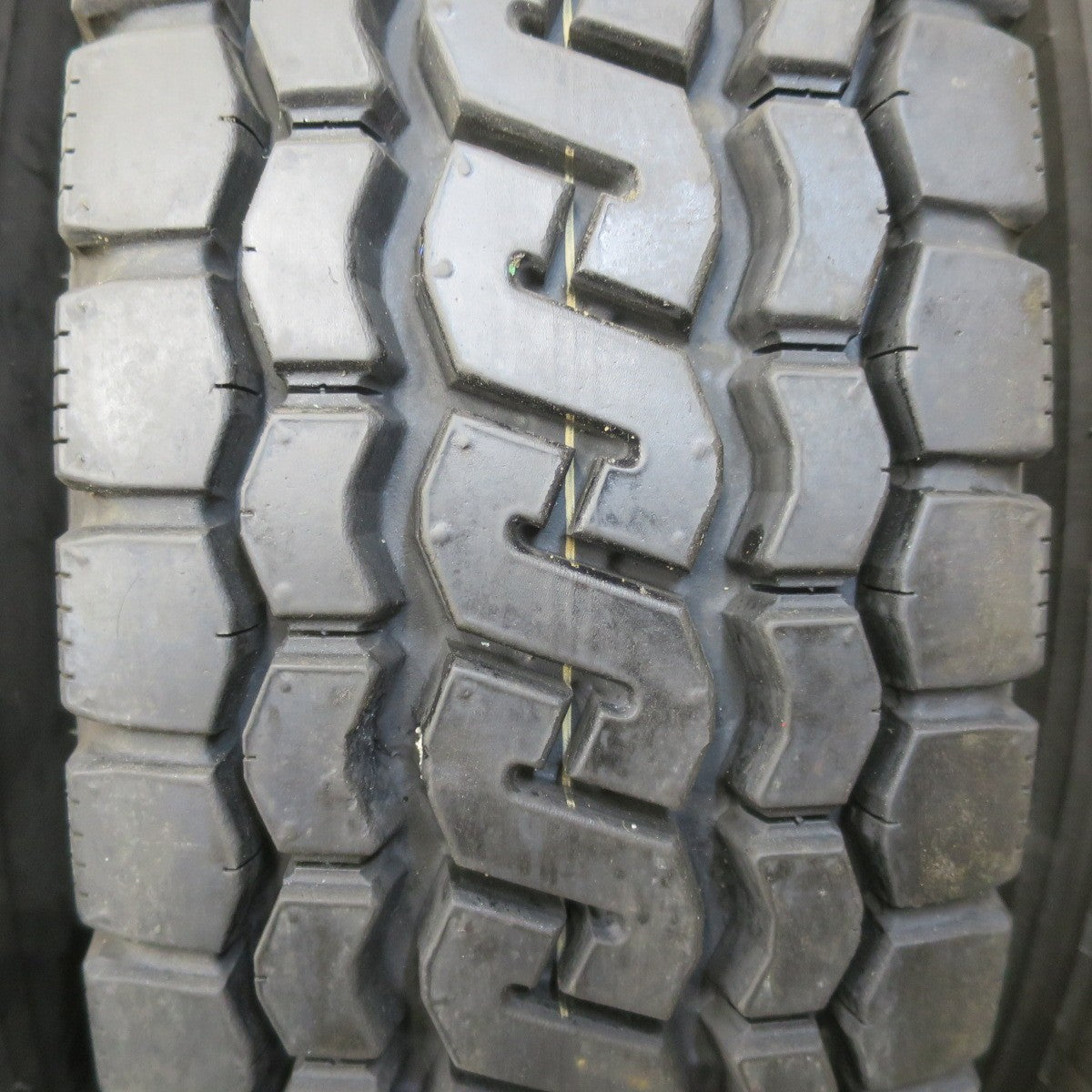 ほぼ未使用!25年!6本★トラック バス タイヤ 205/85R16 117/115N ブリヂストン エコピア M812 ミックス オールシーズン 16インチ★6013107イスタ