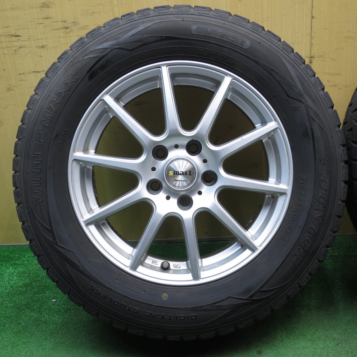 バリ溝!9分★スタッドレス 215/65R16 ダンロップ ウインターマックス WM01 smart MANARAY SPORT スマート マナレイ スポーツ PCD114.3/5H★5052701NJス