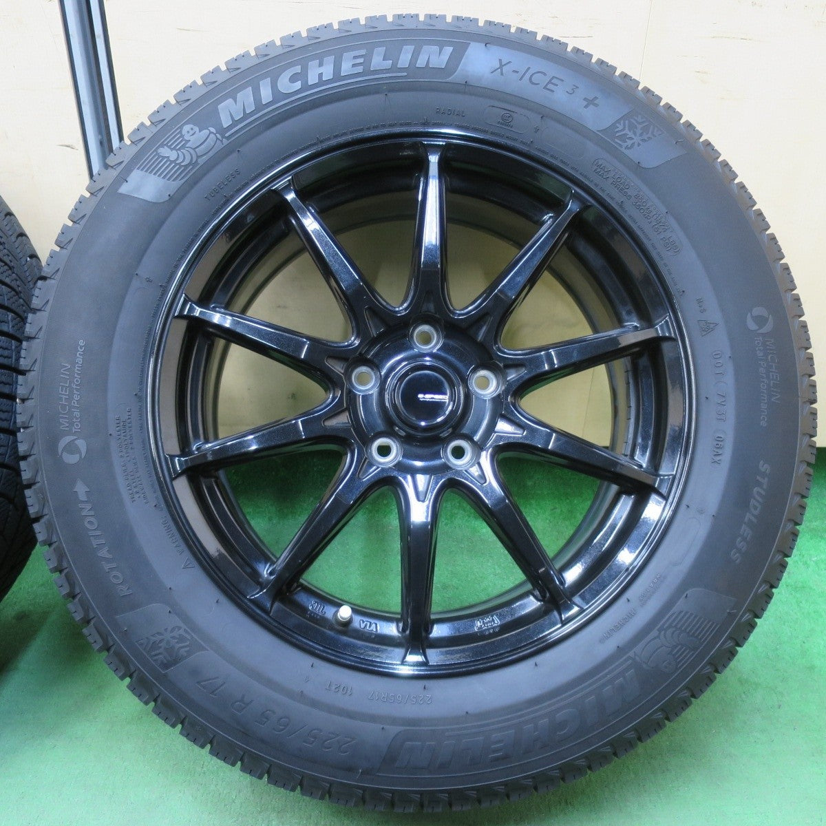 バリ溝!キレイ!9分★G-SPEED スタッドレス 225/65R17 ミシュラン X-ICE3+ Gスピード 17インチ PCD114.3/5H★5032006イス