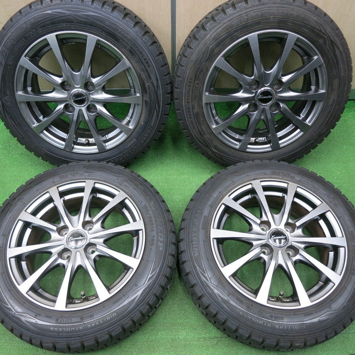 バリ溝！キレイ！ほぼ10分☆スタッドレス 165/65R14 ダンロップ