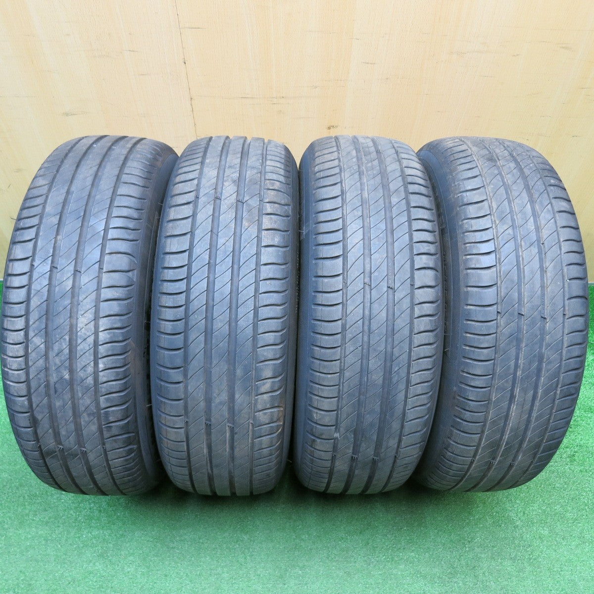 バリ溝!24年!8.5分★215/65R16 ミシュラン プライマシー4 ECO FORME エコフォルム 16インチ PCD114.3/5H★5111311HAノ