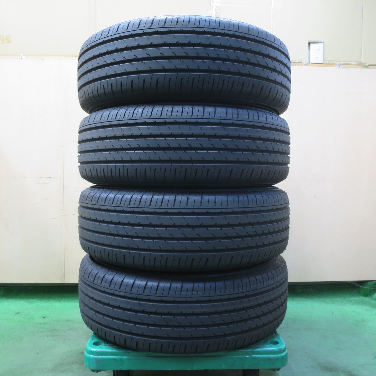 新車外し!25年★トヨタ 40系 アルファード ヴェルファイア 純正 225/65R17 ヨコハマ アドバン V03 17インチ PCD120/5H★5090104イノ