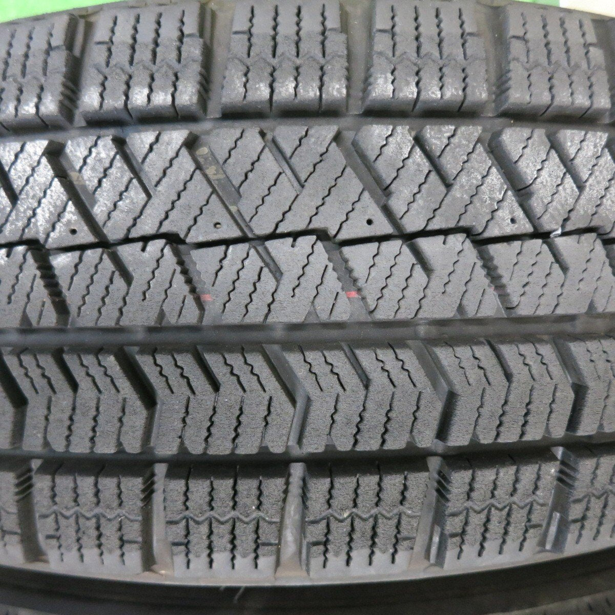 バリ溝!22年!キレイ!8.5分★スタッドレス 155/65R14 ブリヂストン ブリザック VRX2 SCHNEIDER シュナイダー 14インチ PCD100/4H★4120610TNス