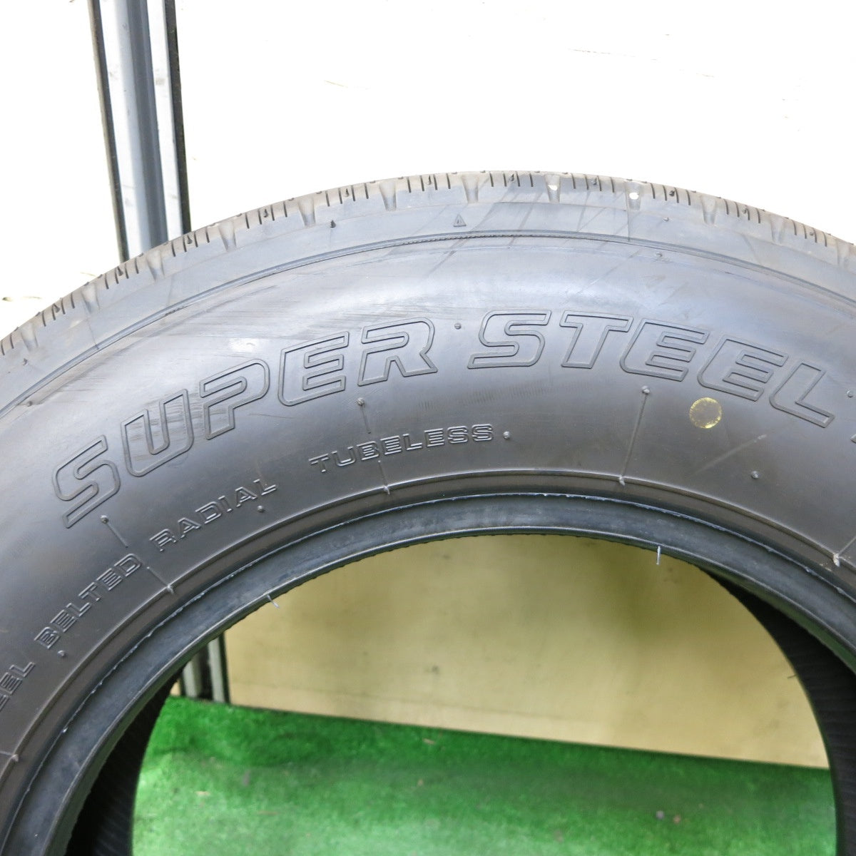 新車外し!24年!1本★トラック タイヤ 205/75R16 113/111N ヨコハマ SUPER STEEL RY108B 16インチ★5090301ナノタ