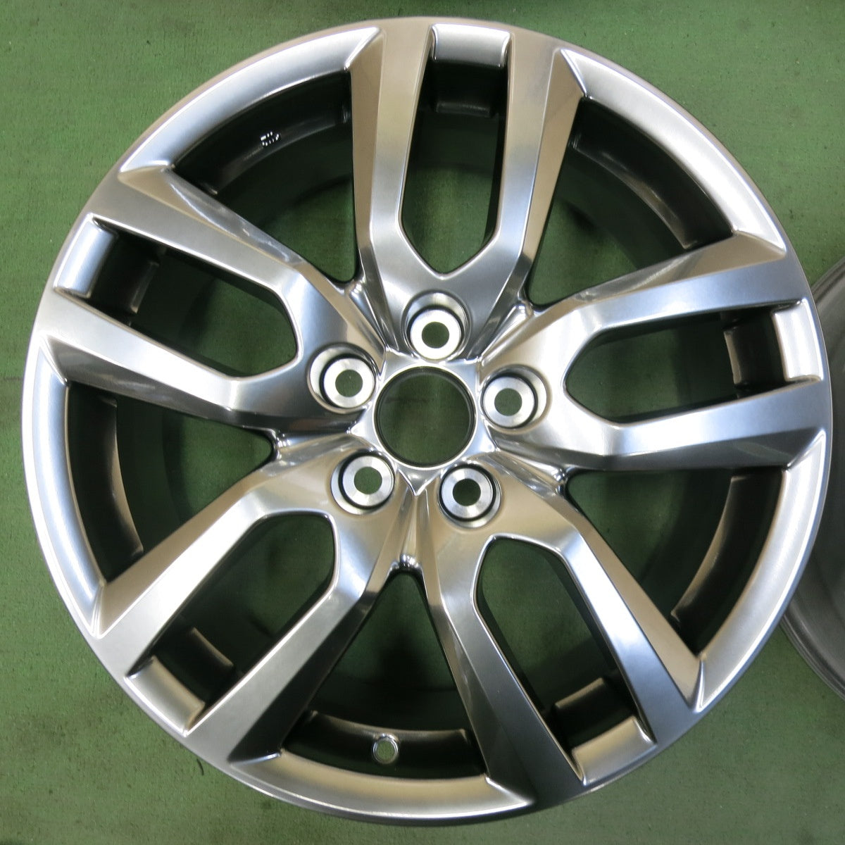 新車外し★レクサス NX バージョンL 純正 ホイール 18インチ 18×7.5J PCD114.3/5H★5073002SYホ