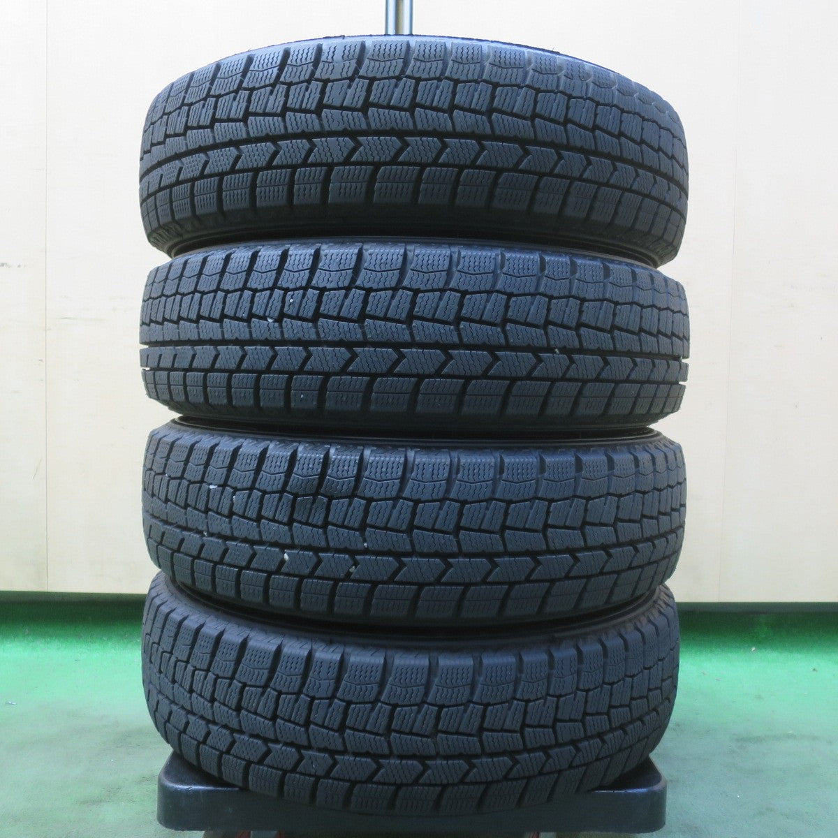 バリ溝!25年!ほぼ10分◎スタッドレス 155/65R14 ダンロップ ウインターマックス WM02 Treffer トレファー 14インチ PCD100/4H◎6081911イス