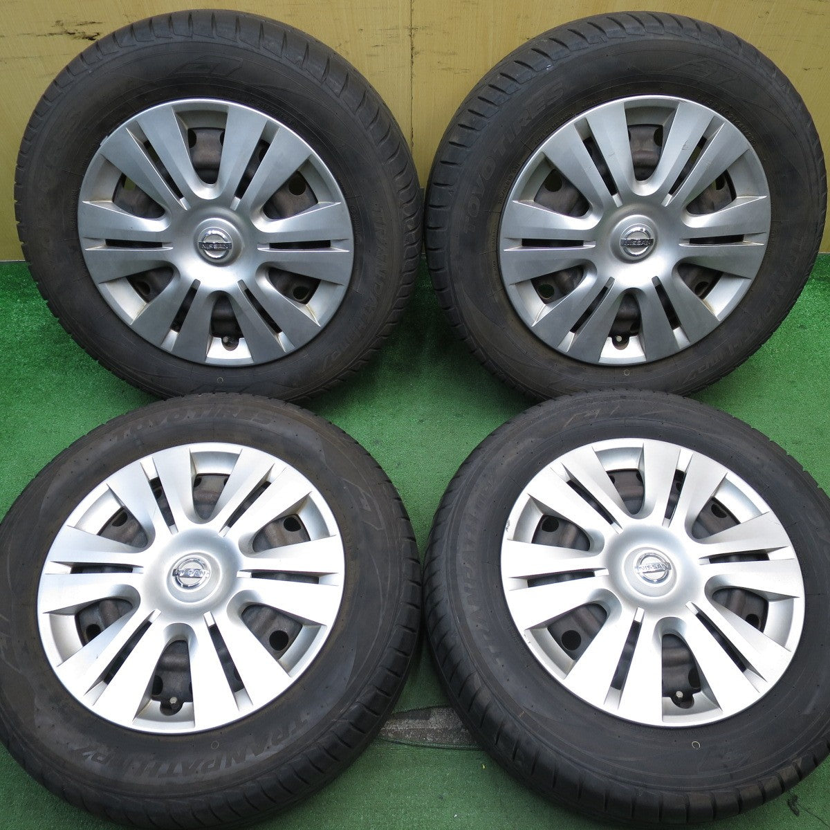 バリ溝!23年!9.5分★日産 セレナ 純正 スチール 195/65R15 トーヨー トランパス MP7 15インチ PCD114.3/5H★5060303NJノ