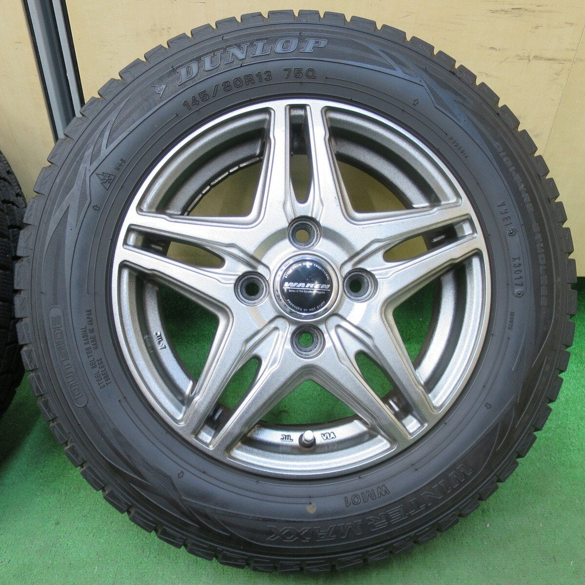 4本価格★スタッドレス 145/80R13 ダンロップ ウインターマックス WM01 WAREN ヴァーレン 13インチ PCD100/4H★5013116イス