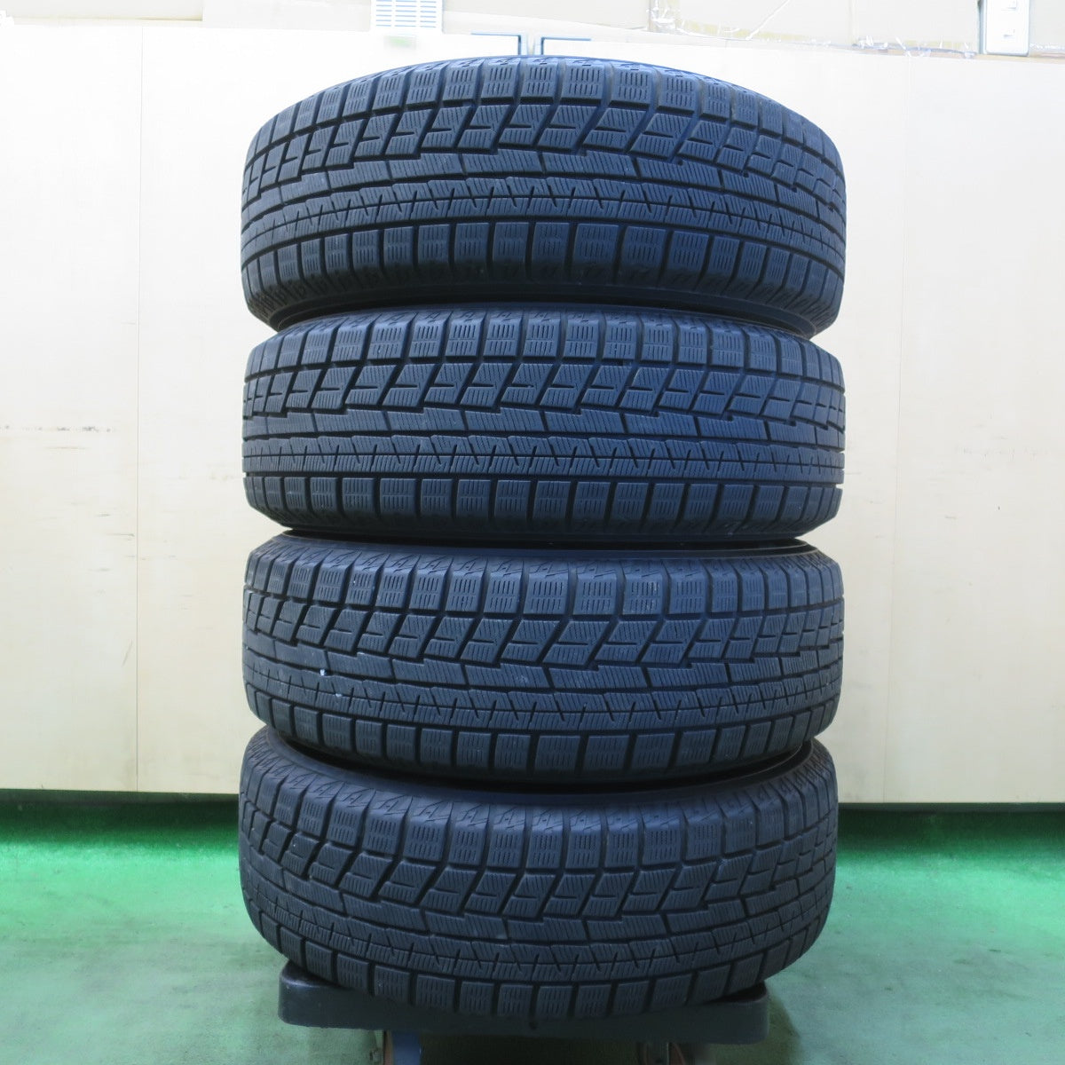 バリ溝!22年!キレイ!9分★スタッドレス 195/65R15 ヨコハマ アイスガード iG60 SPORT ABELIA スポルト アベリア 15インチ PCD114.3/5H★5111505イス