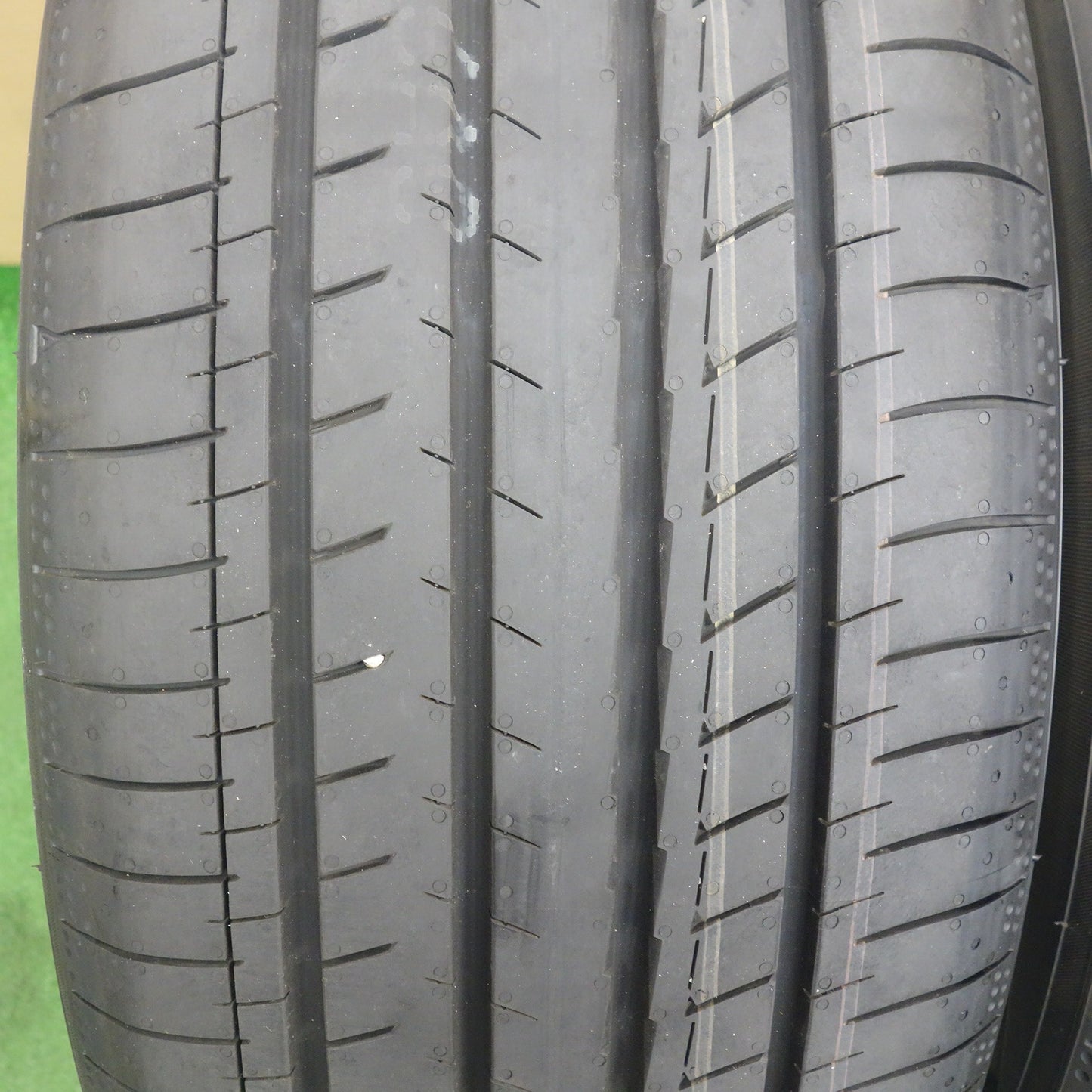 新車外し!25年★225/45R18 ヨコハマ BluEarth-GT AE51 ブルーアース 18インチ タイヤ クラウン オデッセイ レヴォーグ 等★6032004KTノタ