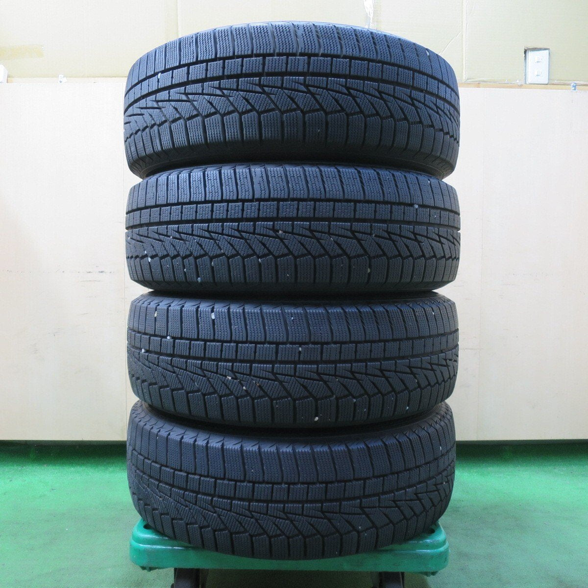 バリ溝!22年!9.5分★日産 T31 エクストレイル 純正 215/60R17 スタッドレス ハンコック ウインター アイセプト IZ2A 17インチ PCD114.3/5H★5011512イス