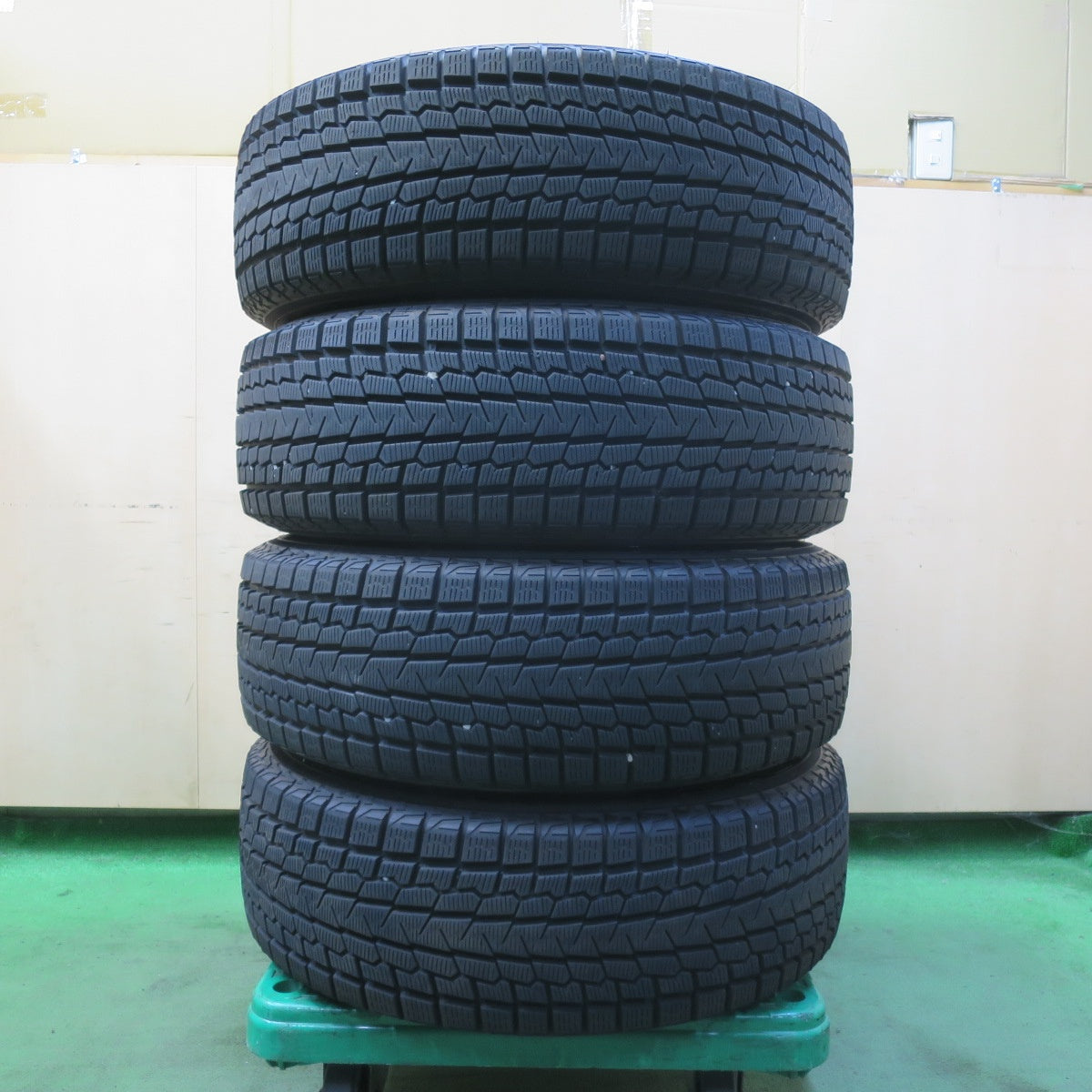 バリ溝!21年!キレイ!9.5分★スタッドレス 225/65R17 ヨコハマ アイスガード G075 WAREN ヴァーレン 17インチ PCD114.3/5H★5092204イス