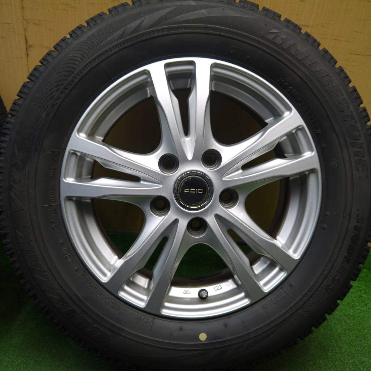 キレイ★スタッドレス 195/65R15 ブリヂストン ブリザック VRX FEID フェイド 15インチ PCD114.3/5H★5031801Hス