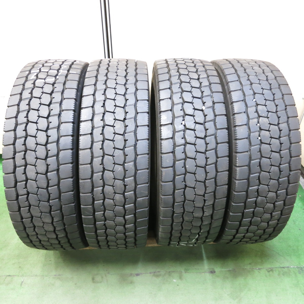 バリ溝!24年!9.5分★トラック タイヤ 265/70R19.5 140/138J ブリヂストン M888 ミックス オールシーズン 19.5インチ★5100701ナスタ