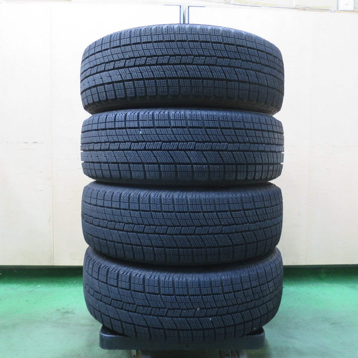 バリ溝!22年!9.5分★スタッドレス 195/65R15 ナンカン アイス アクティバ AW-1 Treffer トレファー 15インチ PCD114.3/5H★6012802イス