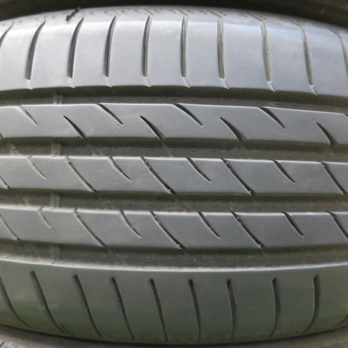 バリ溝!25年!9分★215/55R17 マックストレック MAXIMUS M2 タイヤ 17インチ クラウン マークX ヤリスクロス カムリ 等★5122017イノタ