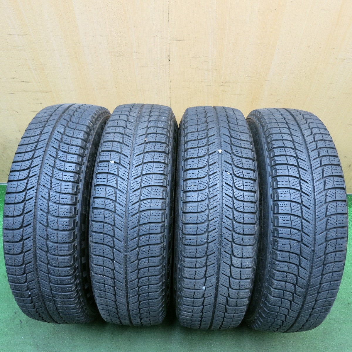 バリ溝!9分◎KEELER 195/80R15 107/105R スタッドレス ミシュラン AGILIS X-ICE キーラー 15インチ PCD139.7/6H◎6101101HAス
