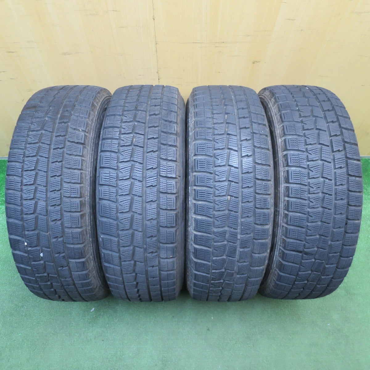 バリ溝!9.5分★スタッドレス 195/65R15 ダンロップ ウインターマックス WM01 JOKER ジョーカー 15インチ PCD114.3/5H★6022404NJス