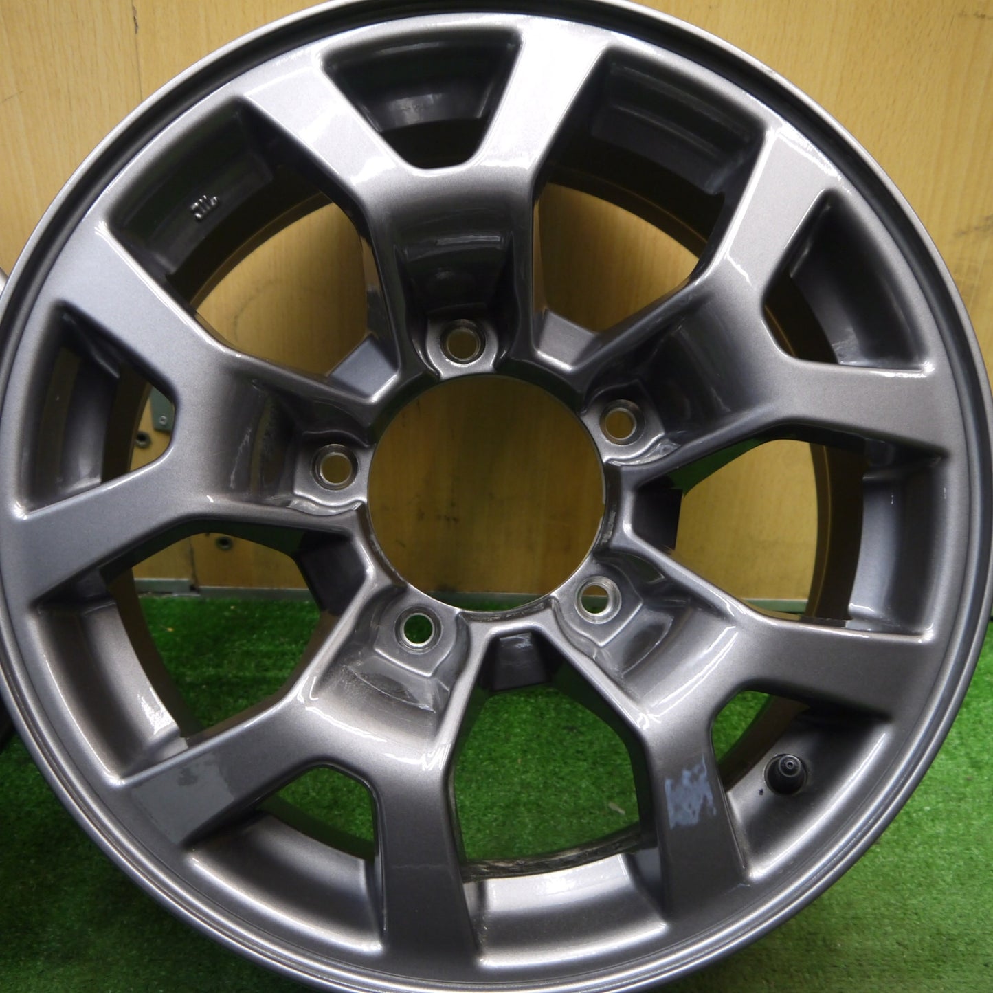 キレイ★スズキ JB74W ジムニーシエラ 純正 ホイール 15インチ 15×5.5J PCD139.7/5H★5070406Hホ