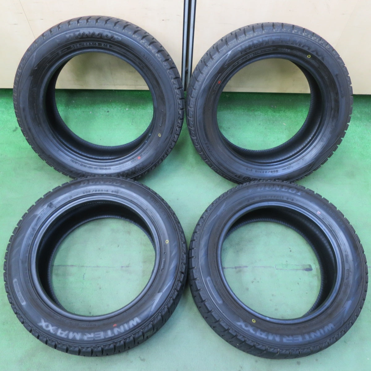 バリ溝!21年!ほぼ10分★スタッドレス 205/55R16 ダンロップ ウインターマックス WM02 タイヤ 16インチ インプレッサ 86 BRZ プリウス 等★5091107イスタ