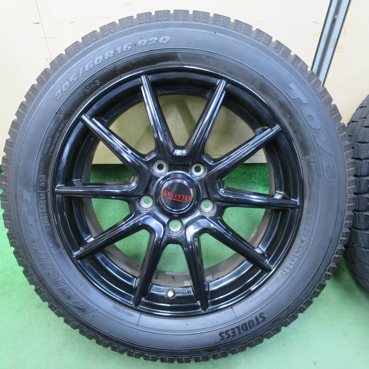 バリ溝!9.5分★スタッドレス 205/60R16 トーヨー ガリット G5 DILETTO ディレット 16インチ PCD114.3/5H★5081303TTス