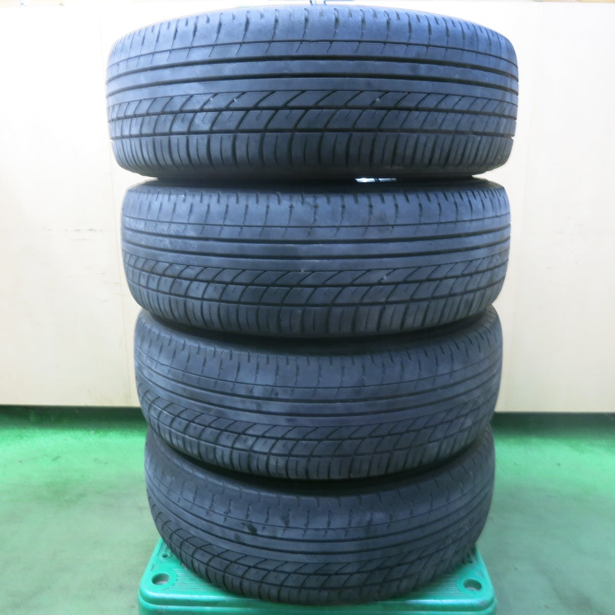 4本価格★ハイエース 等 215/65R16 ヨコハマ PARADA PA03 ホワイトレター BARBERO W-DEEPS バルベロ 16インチ PCD139.7/6H★5120101SKノ