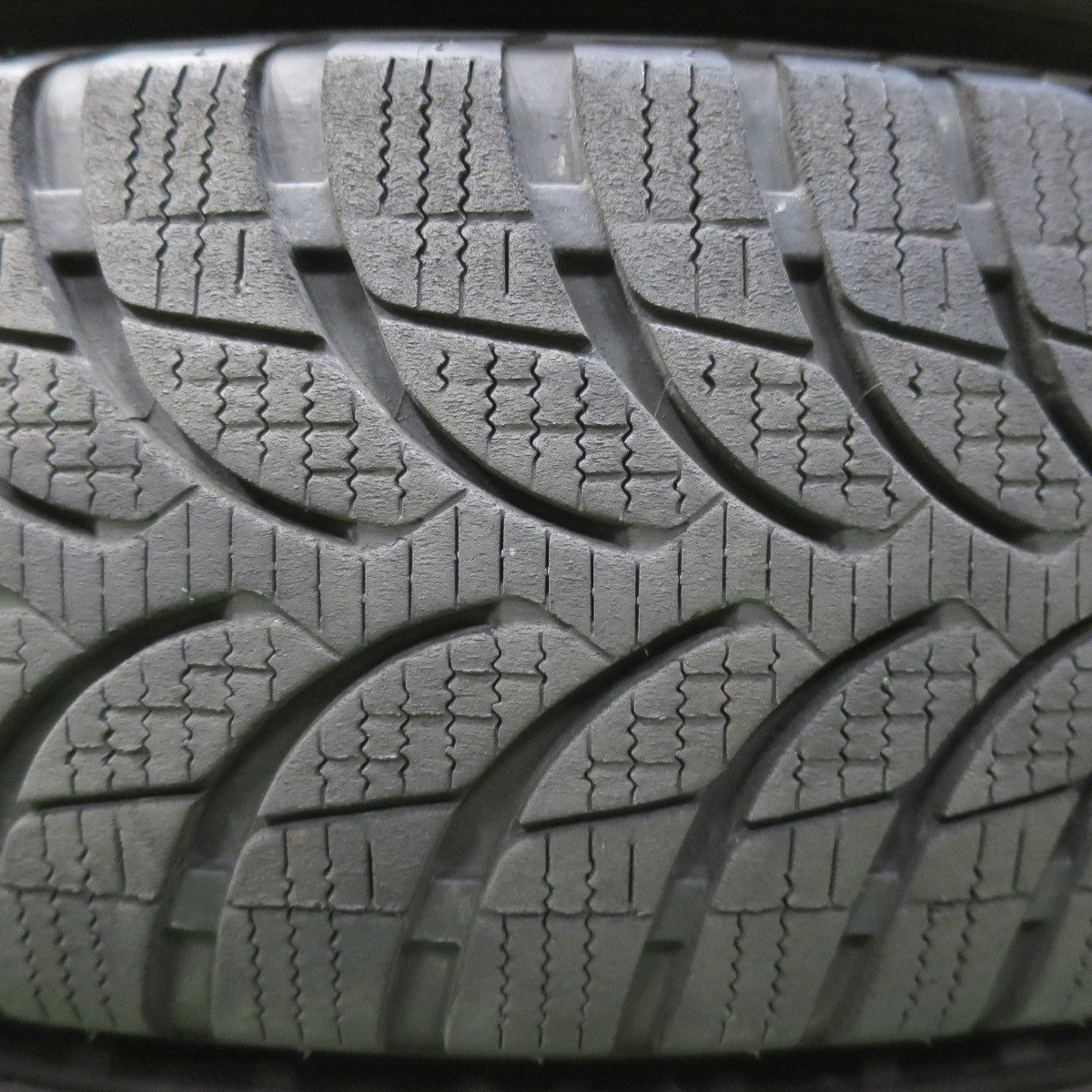希少 4本価格★BMW i3 等 155/70R19 スタッドレス ブリヂストン ブリザック NV 社外 アルミ 19インチ PCD112/5H★5102703イス