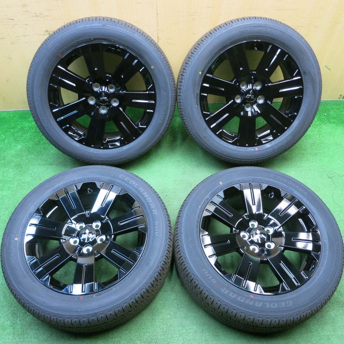 新車外し!24年★三菱 デリカ D:5 シャモニー 純正 225/55R18 ヨコハマ ジオランダー SUV G055 G055E 18インチ PCD114.3/5H★5040505TNノ