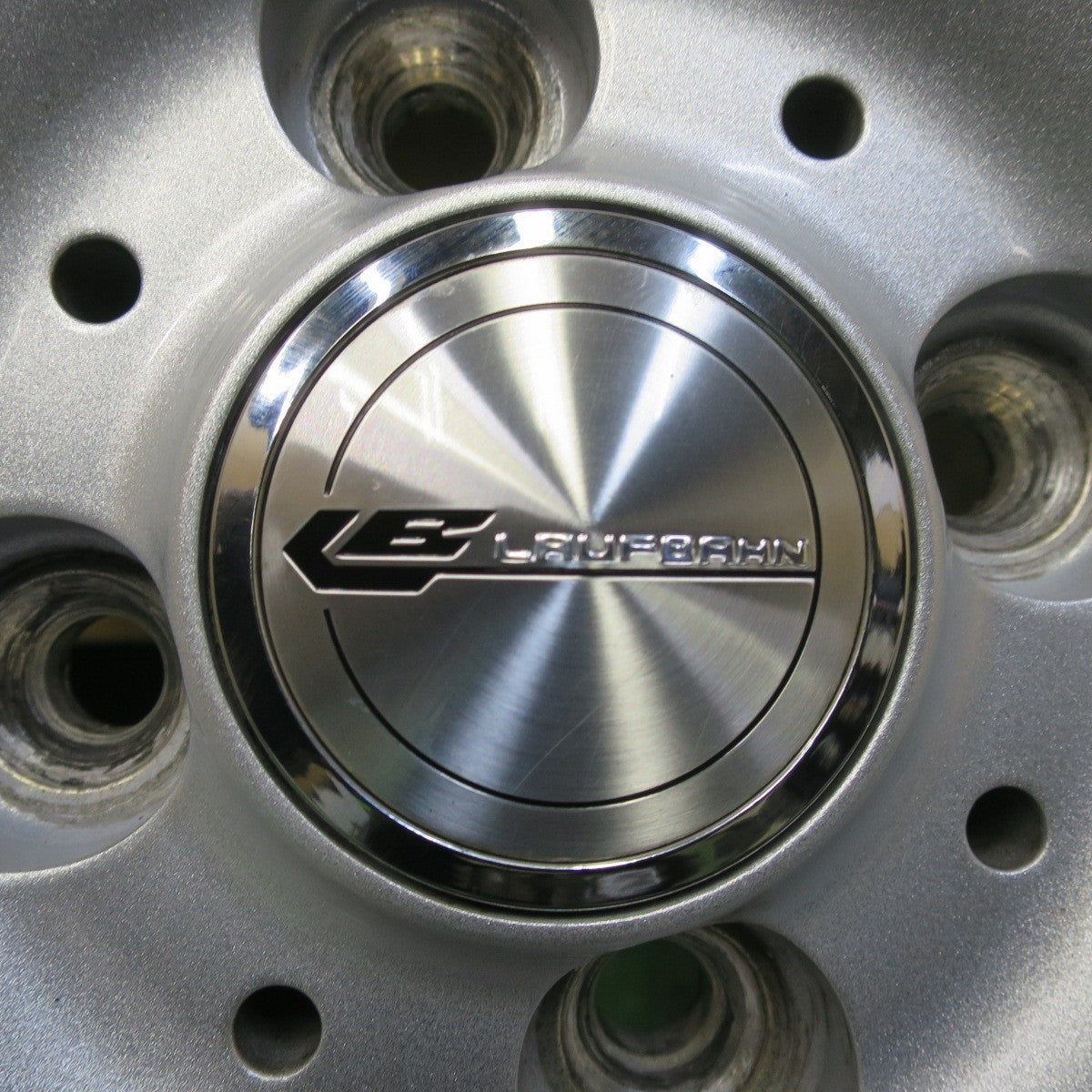 バリ溝!キレイ!9.5分★スタッドレス 185/70R14 ダンロップ ウインターマックス WM01 LAUFBAHN ラウフバーン 14インチ PCD100/4H★5093007イス
